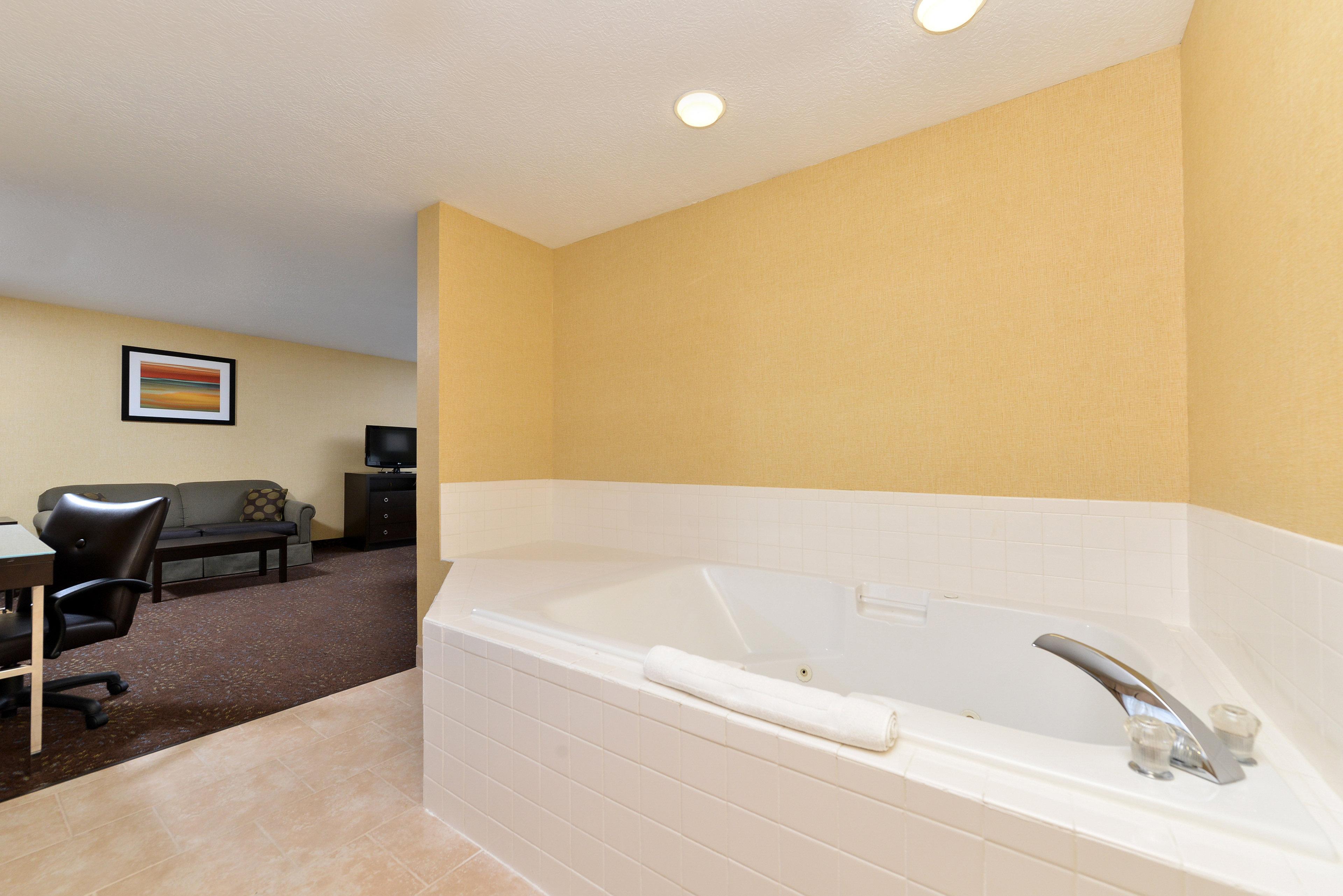 Holiday Inn Express Hotel & Suites Charlotte By Ihg Esterno foto