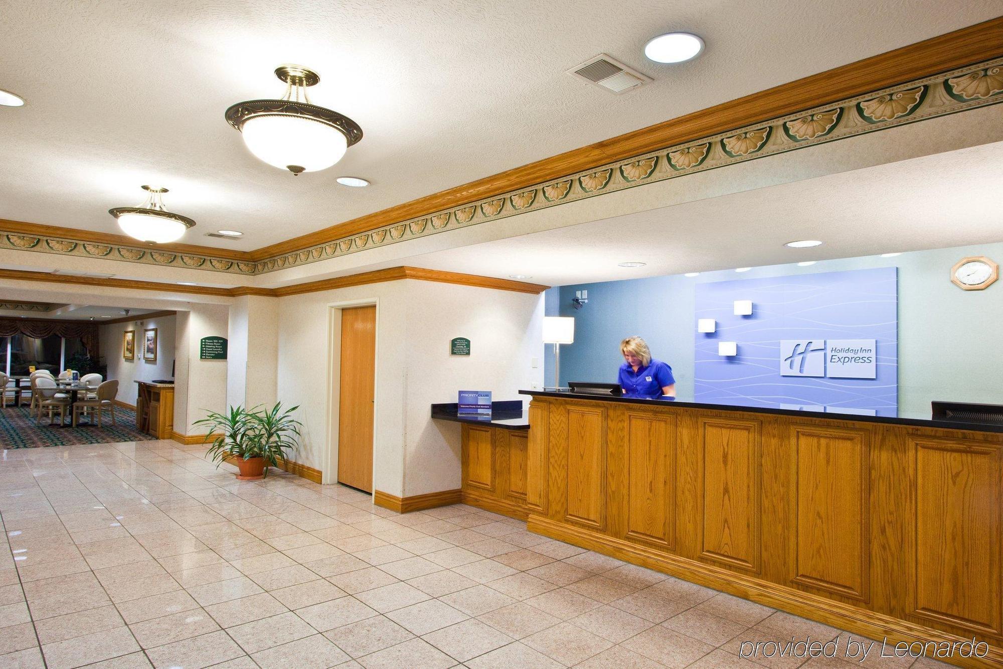 Holiday Inn Express Hotel & Suites Charlotte By Ihg Interno foto