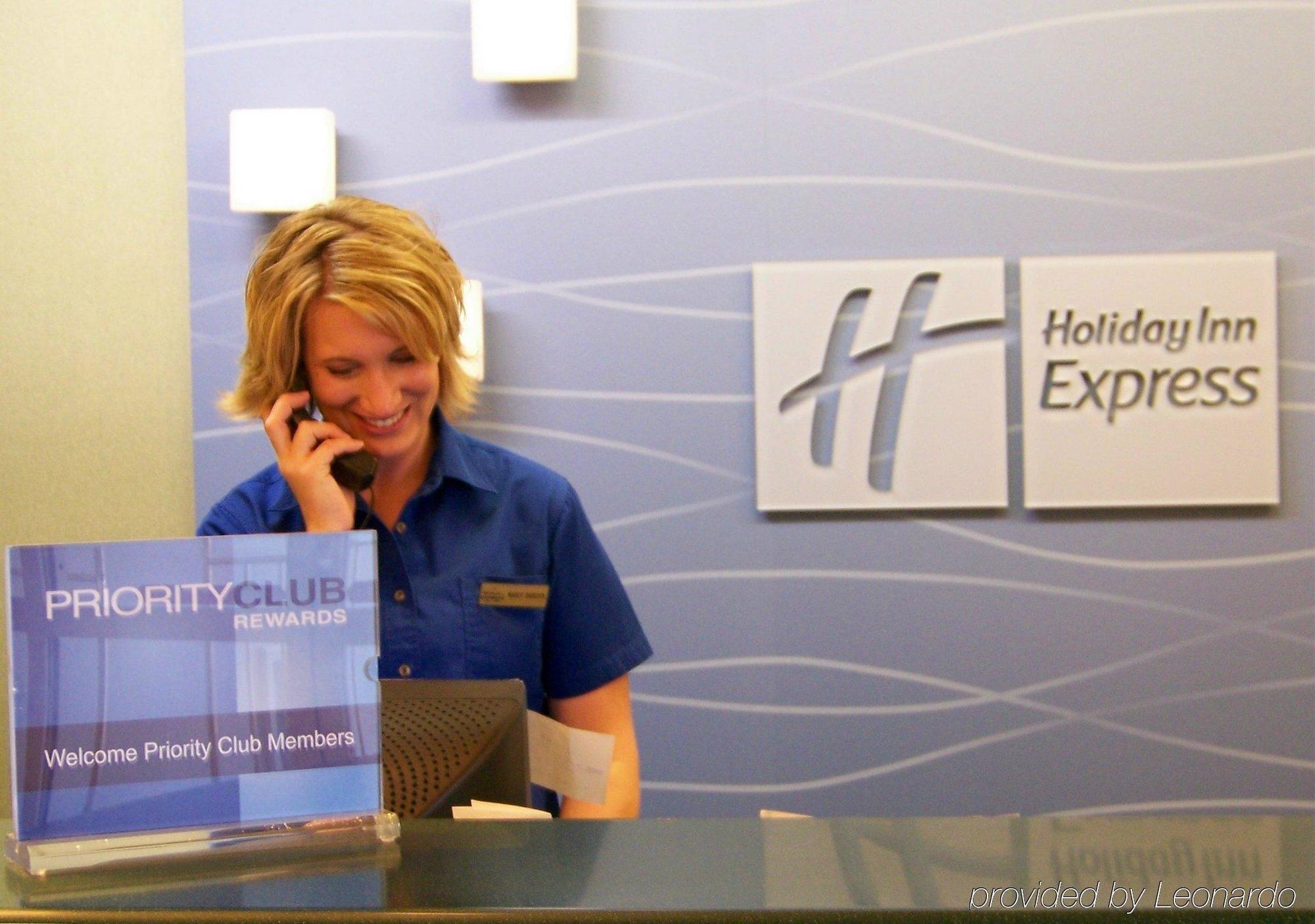 Holiday Inn Express Hotel & Suites Charlotte By Ihg Esterno foto
