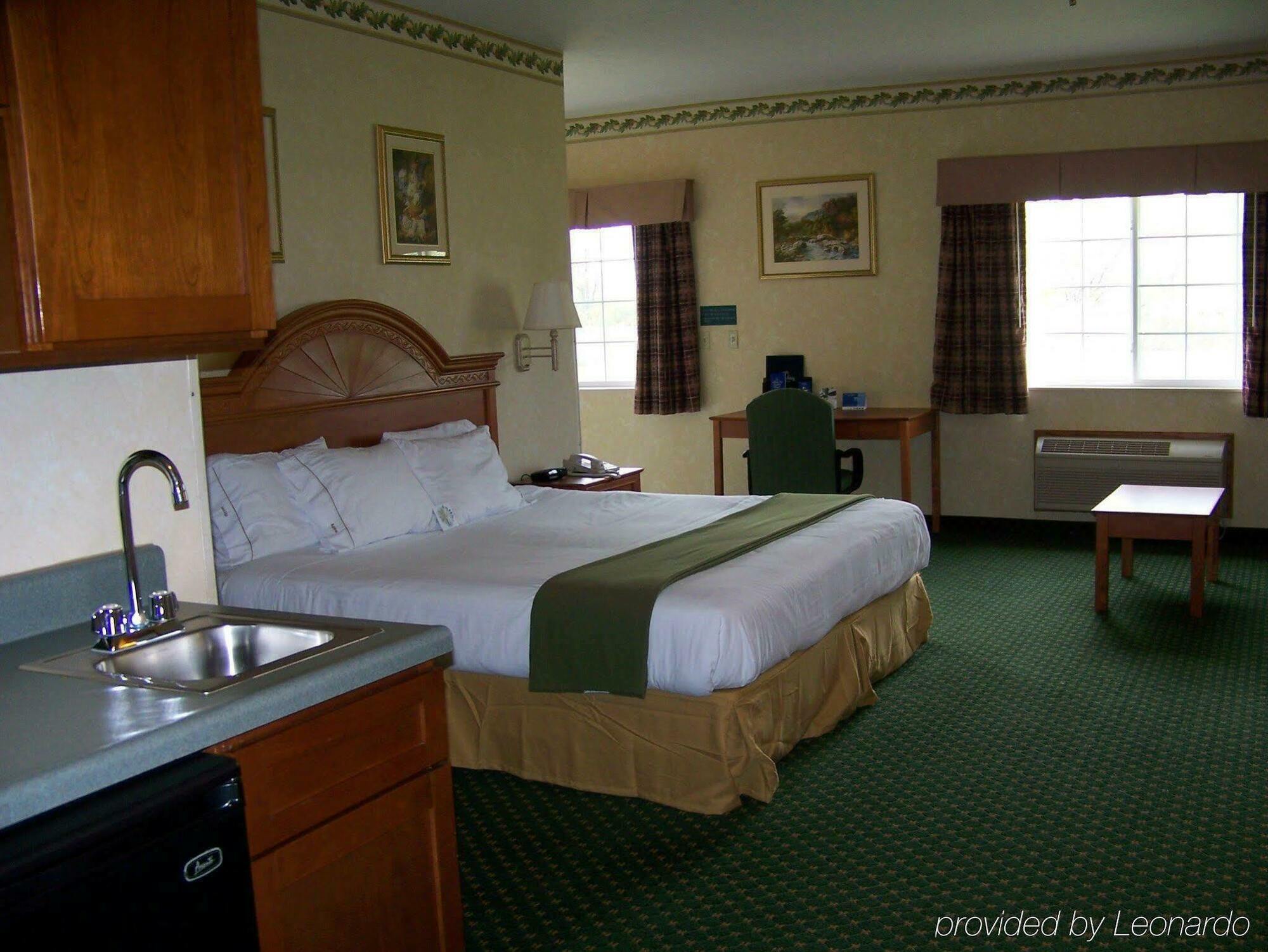 Holiday Inn Express Hotel & Suites Charlotte By Ihg Esterno foto