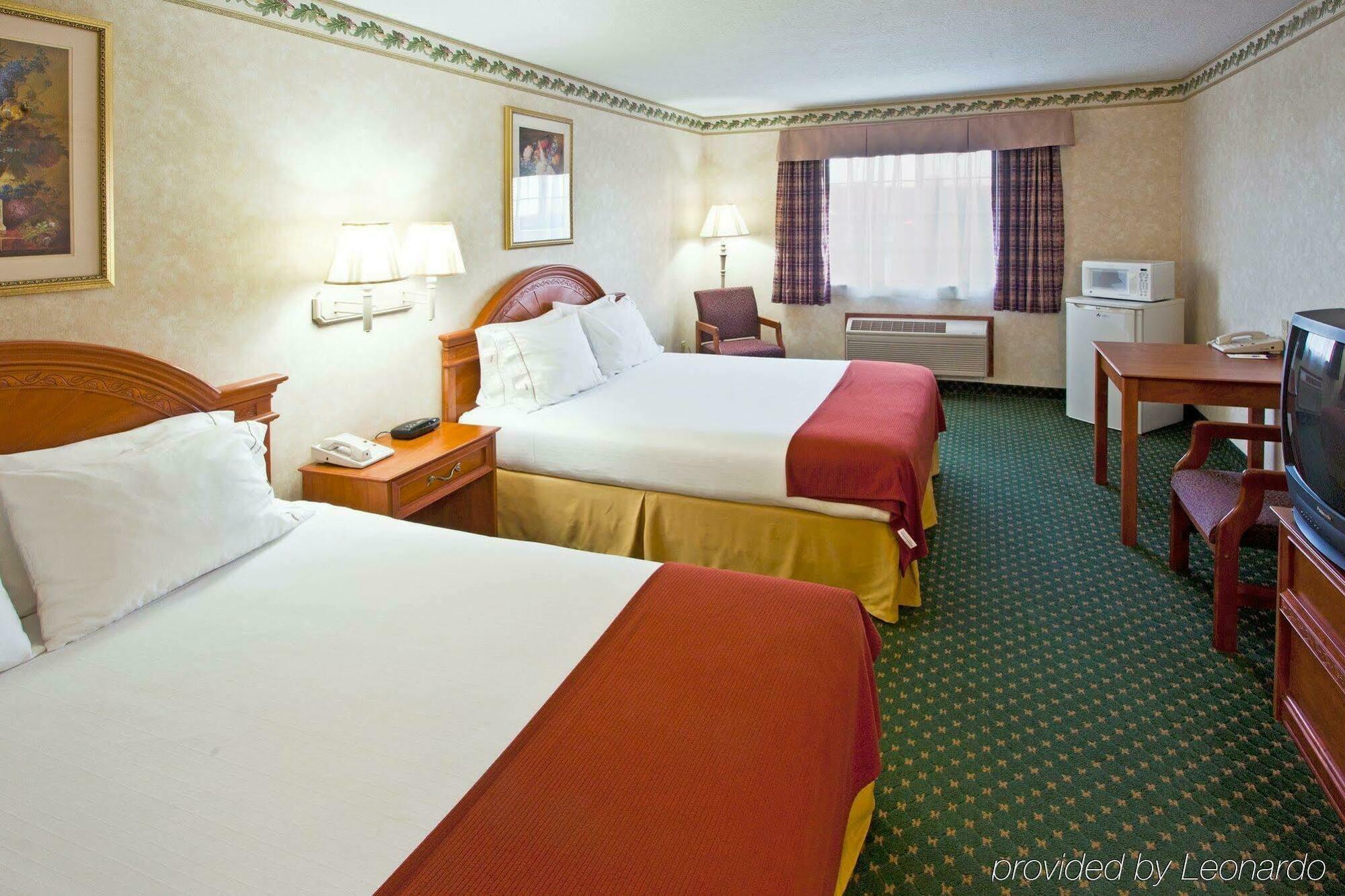 Holiday Inn Express Hotel & Suites Charlotte By Ihg Esterno foto